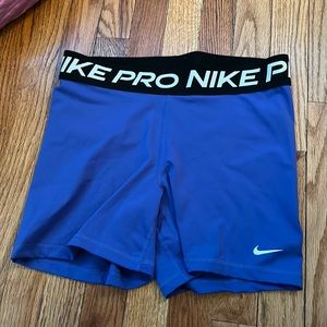 Nike pro shorts size large